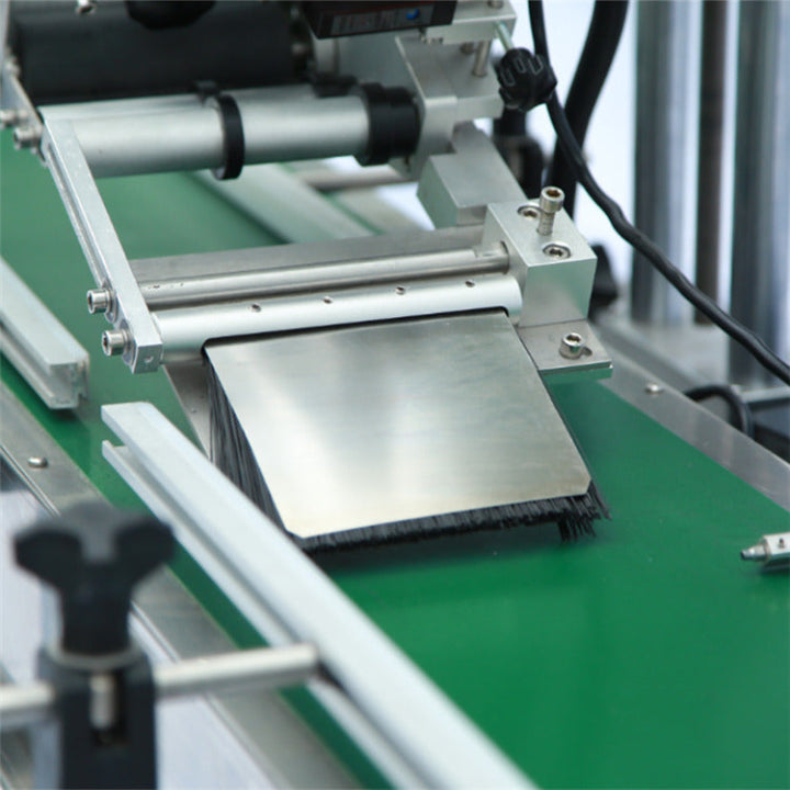 Automatic Flat Labeling Machine With Coding - Image 4